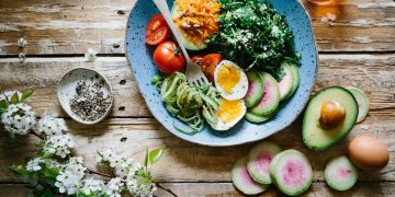 Proteína após os 50: Quanto Precisa e Onde Encontrar